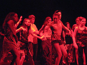 FITAG Fira Internacional de Teatre Amateur de Girona. Espectacle inaugural amb Cr&agrave;dula Teatre, de Cass&agrave; de la Selva