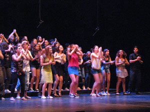 FITAG Fira Internacional de Teatre Amateur de Girona. Espectacle inaugural amb Cr&agrave;dula Teatre, de Cass&agrave; de la Selva