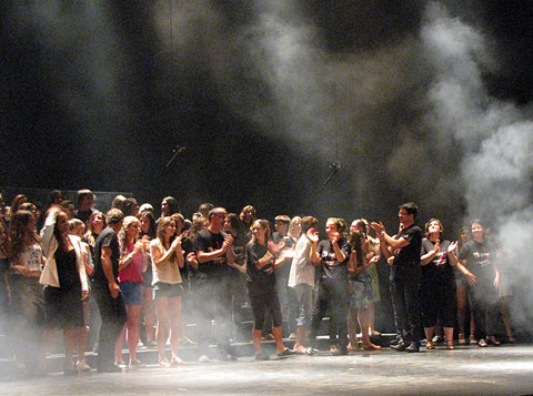 Un moment de la representaci&oacute; d'UAP-13