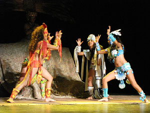 Espectacle Popol Vuh, soplo de vida. Cia. del Centro Cultural Jalil Gibran de Puebla (M&egrave;xic)