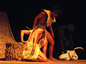 Espectacle Popol Vuh, soplo de vida. Cia. del Centro Cultural Jalil Gibran de Puebla (Mèxic)