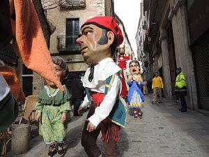 Cercavila de gegants i capgrossos pel Barri Vell