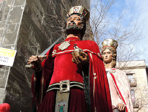 Cercavila de gegants i capgrossos pel Barri Vell