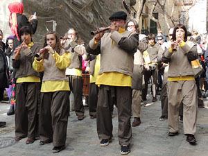Cercavila de gegants i capgrossos pel Barri Vell