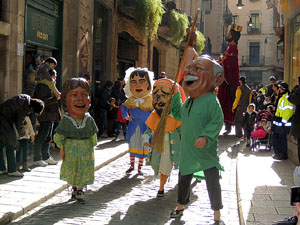 Cercavila de gegants i capgrossos pel Barri Vell