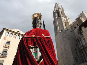 Cercavila de gegants i capgrossos pel Barri Vell