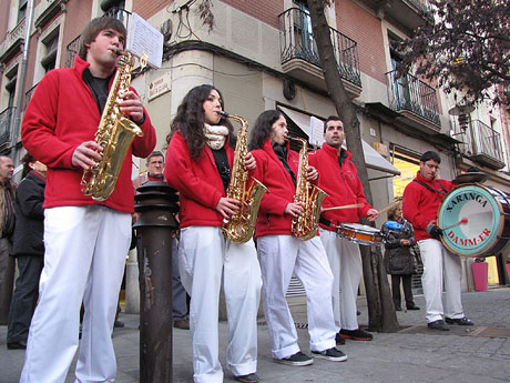 Girona 10 2013. Cercavila a càrrec de Xaranga Damm-Er