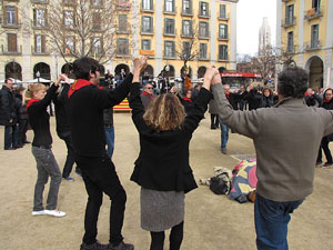 Sardanes a la plaça de la Independència