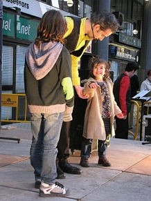 Espectacle de Màgia a la plaça Josep Pla