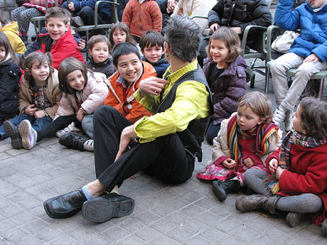 Espectacle de Màgia a la plaça Josep Pla