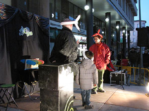 Espectacle de Màgia a la plaça Josep Pla
