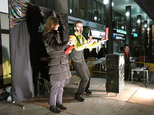 Espectacle de Màgia a la plaça Josep Pla