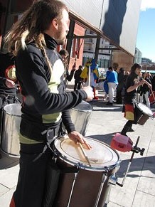 Taller de decoraci&oacute; nadalenca al Museu d'Art de Girona