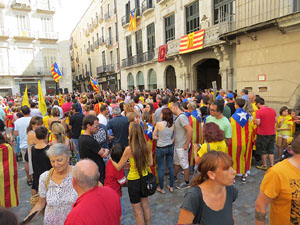 Diada Nacional 2014. Sardanes i concentraci&oacute; a la pla&ccedil;a del Vi