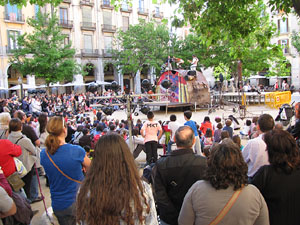 Festes de Primavera 2014. Espectacles a la pla&ccedil;a de la Independ&egrave;ncia