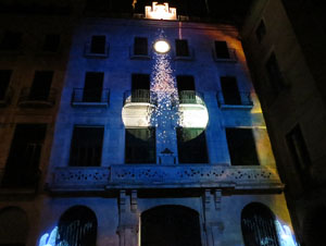 Girona, ciutat de festivals. Festival Internacional de Mapping, FIMG. Fa&ccedil;ana de l'Ajuntament