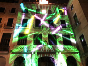 Girona, ciutat de festivals. Festival Internacional de Mapping, FIMG. Fa&ccedil;ana de l'Ajuntament