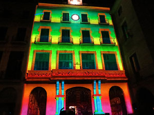 Girona, ciutat de festivals. Festival Internacional de Mapping, FIMG. Fa&ccedil;ana de l'Ajuntament