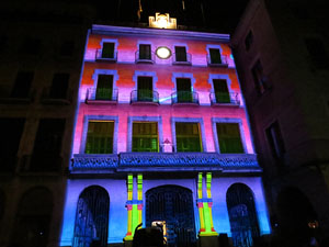 Girona, ciutat de festivals. Festival Internacional de Mapping, FIMG. Fa&ccedil;ana de l'Ajuntament