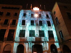 Girona, ciutat de festivals. Festival Internacional de Mapping, FIMG. Fa&ccedil;ana de l'Ajuntament