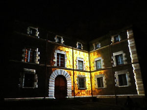 Girona, ciutat de festivals. Festival Internacional de Mapping, FIMG. Fa&ccedil;ana de la  Casa Pastors