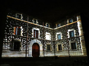 Girona, ciutat de festivals. Festival Internacional de Mapping, FIMG. Fa&ccedil;ana de la  Casa Pastors