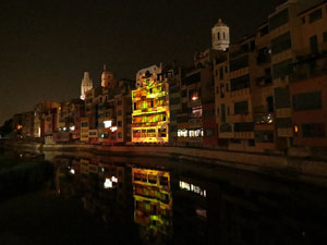 Girona, ciutat de festivals. Festival Internacional de Mapping, FIMG. Fa&ccedil;ana de la  Casa Mas&oacute;