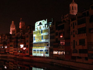 Girona, ciutat de festivals. Festival Internacional de Mapping, FIMG. Fa&ccedil;ana de la  Casa Mas&oacute;