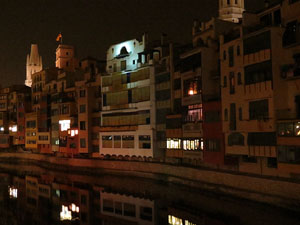 Girona, ciutat de festivals. Festival Internacional de Mapping, FIMG. Fa&ccedil;ana de la  Casa Mas&oacute;