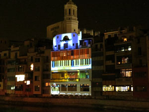 Girona, ciutat de festivals. Festival Internacional de Mapping, FIMG. Fa&ccedil;ana de la  Casa Mas&oacute;