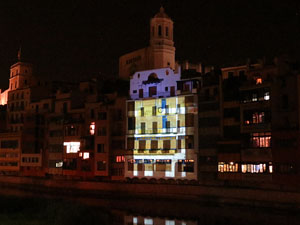 Girona, ciutat de festivals. Festival Internacional de Mapping, FIMG. Fa&ccedil;ana de la  Casa Mas&oacute;
