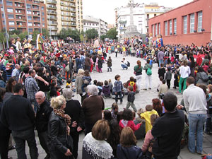 Fires de Sant Narc&iacute;s 2013. Trobada de gegants: la ballada