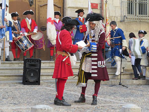 Girona resisteix! Jornades de recreaci&oacute; hist&ograve;rica de la Guerra de Successi&oacute;. Presentaci&oacute; de la recreaci&oacute;