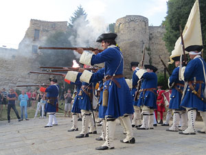 Girona resisteix! Jornades de recreaci&oacute; hist&ograve;rica de la Guerra de Successi&oacute;. Recreaci&oacute; dels combats de 1705