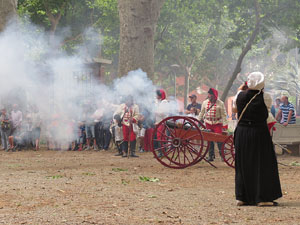 Girona resisteix! Jornades de recreaci&oacute; hist&ograve;rica de la Guerra de Successi&oacute;. Recreaci&oacute; dels setges de 1710 i 1712