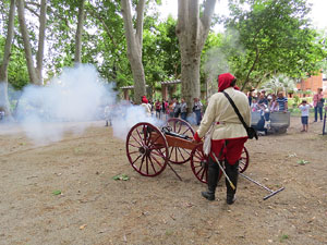 Girona resisteix! Jornades de recreaci&oacute; hist&ograve;rica de la Guerra de Successi&oacute;. Recreaci&oacute; dels setges de 1710 i 1712