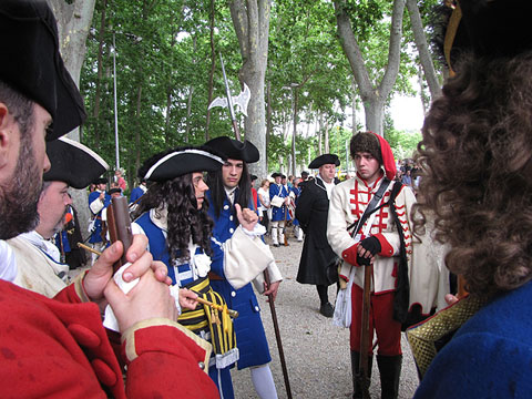 Reuni&oacute; dels grups participants preparant la recreaci&oacute; al Parc de la Devesa, el diumenge 29 de juny 2014