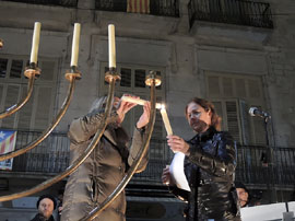 Encesa de les espelmes de Hanukk&agrave;