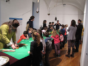 Taller sobre la vida civil i la indument&agrave;ria a la Girona medieval