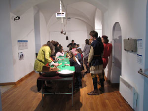 Taller sobre la vida civil i la indument&agrave;ria a la Girona medieval