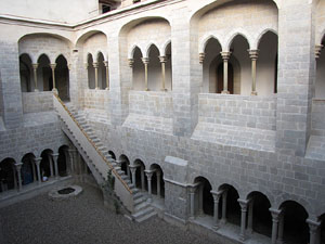 Monestir de Sant Daniel. El claustre gòtic