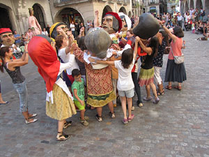 Und&agrave;rius, festival d'estiu de Girona de cultura popular i tradicional