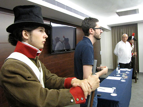 VI Festa Reviu els Setges Napoleònics de Girona. Presentació i conferències de Francesc X. Hernández i Luis Sourando