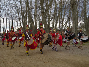 75&egrave; aniversari Associaci&oacute; de Jes&uacute;s Crucificat - Manaies de Girona. Vexillatio Gerundensis. Desfilada de 781 manaies pels carrers de Girona