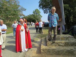 La Creu dels &Agrave;ngels, escultura de Max Var&eacute;s
