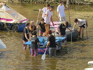 Fires de Sant Narc&iacute;s 2013. 2a. Baixada d'andr&ograve;mines pel riu Onyar del segle XXI