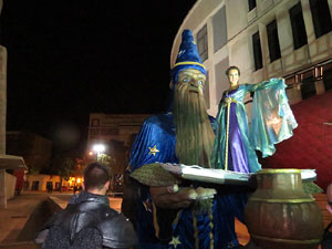Fires de Girona 2014. Espectacle la bella i les b&egrave;sties, a c&agrave;rrec de Carros de Foc