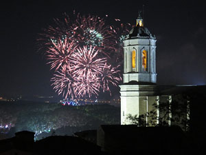 Fires de Sant Narc&iacute;s 2014. Castell de focs artificials