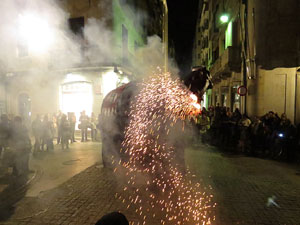 Fires de Girona 2014. Presentaci&oacute; de la Mula Baba amb la Girona Marxing Band
