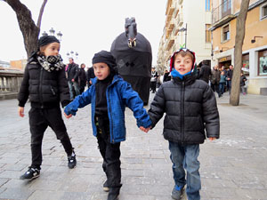 Girona10. Cercavila amb Girona Marxing Band i la Mula Baba